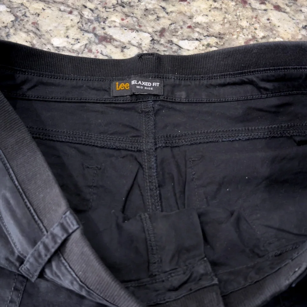 Lee Cargo Shorts Womens 16‎ Black  Relaxed Fit Mid Rise Utility Pocket